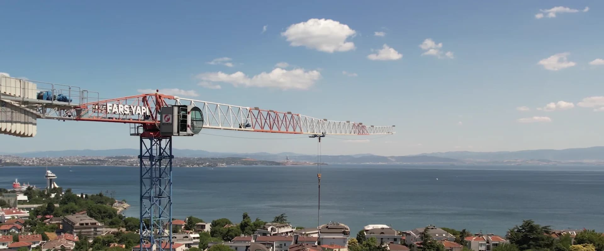 Fars Yapı kule vinci, Tuzla sahili